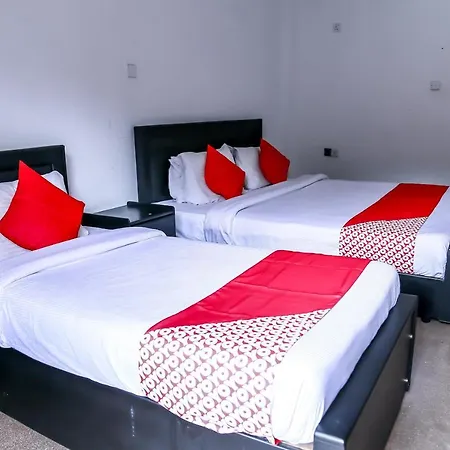 Hotel City 3*