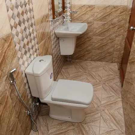 Hotel Ivy Bungalow 3*