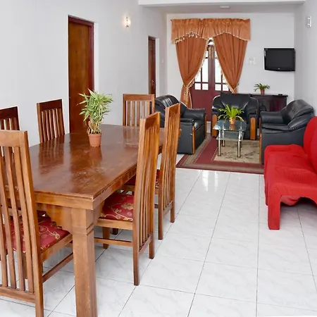 Hotel Oyo 341 Glenfield
