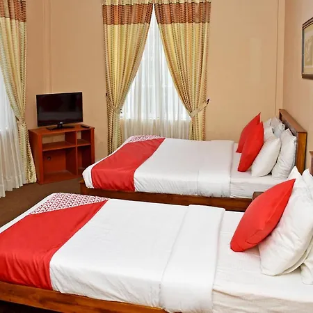 Hotel Oyo 258 Global Rest House 3*