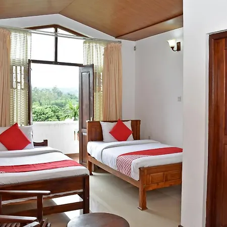 King Garden View Hotel