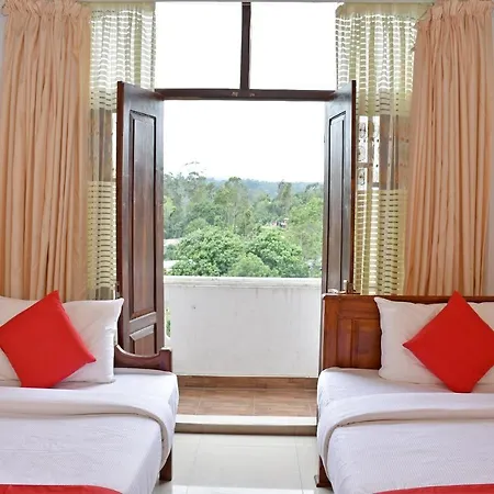 King Garden View Hotel 3*