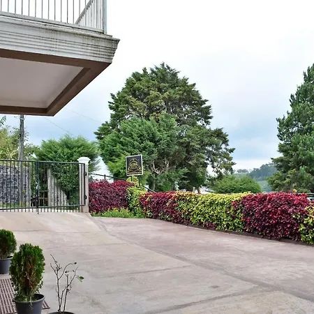 Oyo 258 Global Rest House Hotel