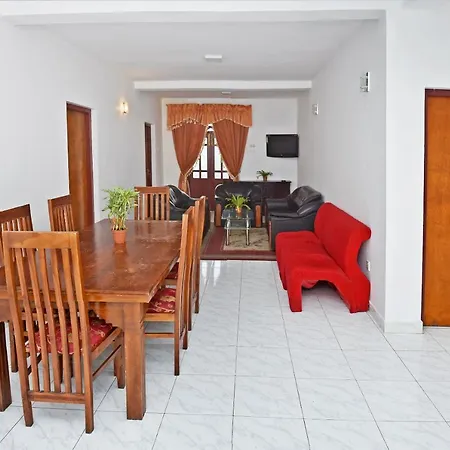 Hotel Oyo 341 Glenfield