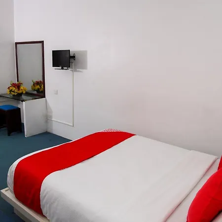 Grand View Hotel 2*