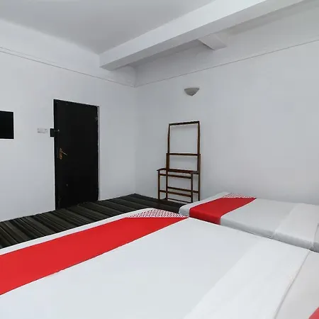 Hotel Oyo 523 Royal