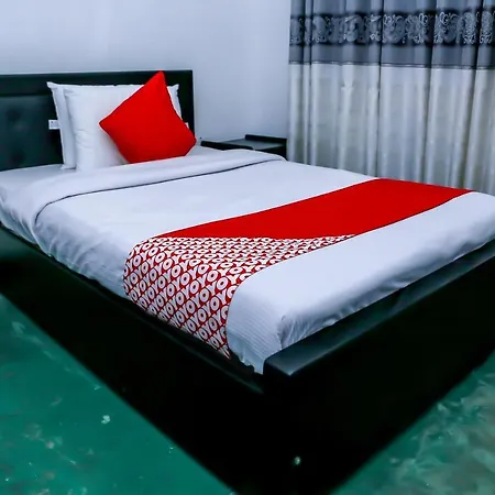 Hotel City 3*