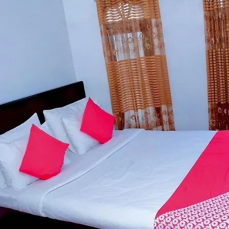 Oyo 480 Rainbow Hotel