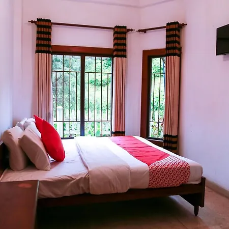 Hotel Oyo 409 Lumi' S Bungalow