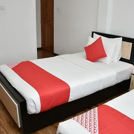 Hotel Oyo 430 The Turf