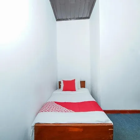 Hotel Oyo 545 K&k Rest 3*
