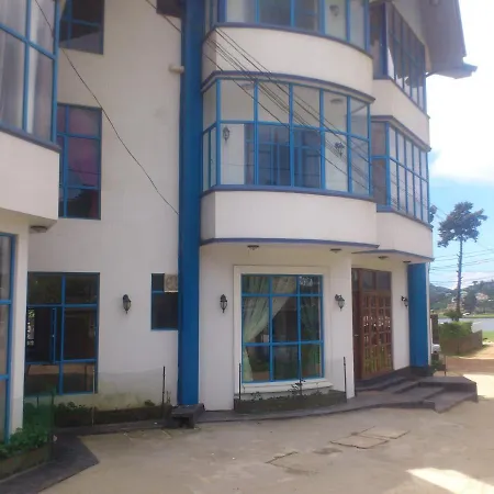 Highlands Lake Nuwara Eliya
