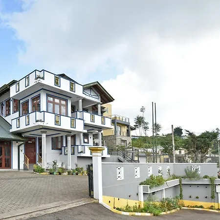 Oyo 537 Royal Bungalow Hotel
