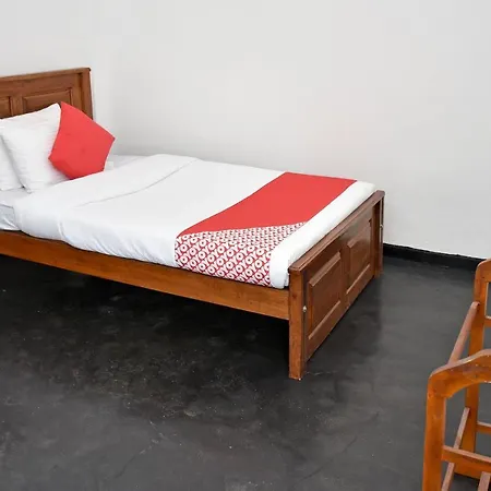 Oyo 527 The Mount Camellia Hotel 3*