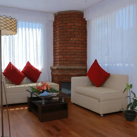 Blue Meadows Nuwaraeliya 3*