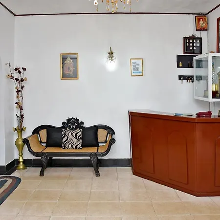 Hotel Oyo 454 Jayamal Rest Nuwara Eliya