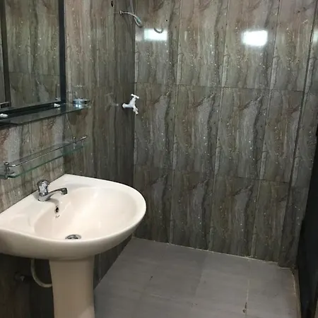 Brother's Hoods Guests Guest house *