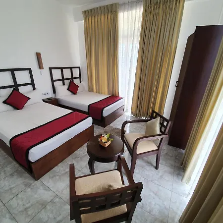 Tranquil - Stunning Views With Free Breakfast *