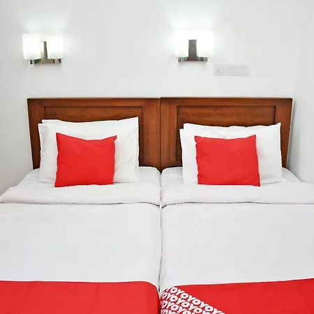 Oyo 537 Royal Bungalow Nuwara Eliya