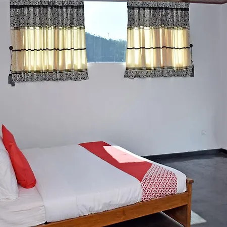 Hotel Oyo 527 The Mount Camellia