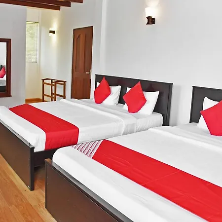 Oyo 418 Tinara Bungalow Hotel 3*