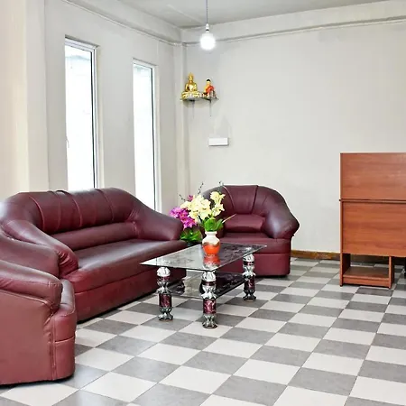 Hotel Oyo 349 The Vintage 3*