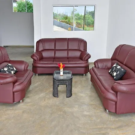 Oyo 527 The Mount Camellia 3* Nuwara Eliya