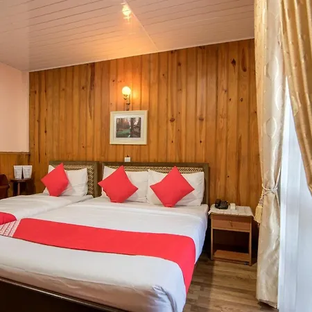 Hotel Oyo 577 Green Garden 3*