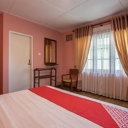 Oyo 577 Green Garden 3*