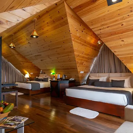 Grand Turf Hotel 5*