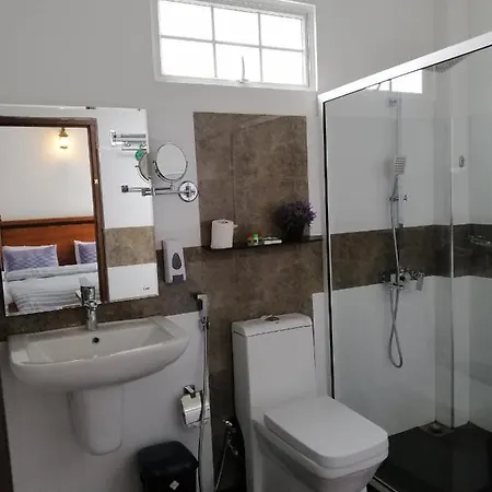 Misthill Rest - Lavish Nuwara Eliya