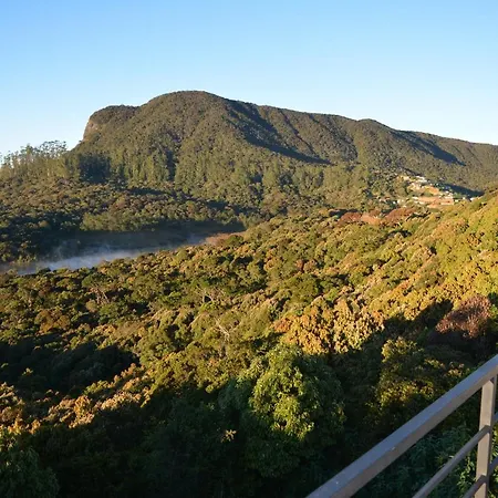 Tranquil - Stunning Views With Free Breakfast