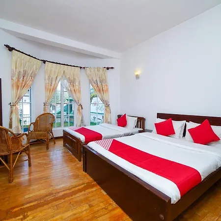 Oyo 586 Rose Garden Hotel