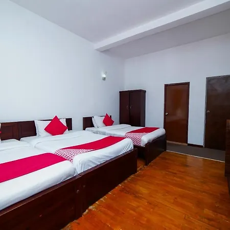 Oyo 586 Rose Garden Hotel