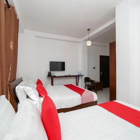 Hotel Oyo 575 White Rose Nuwara Eliya