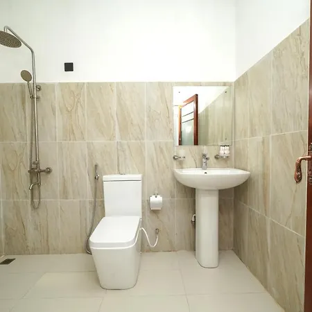 Hotel Oyo 575 White Rose Nuwara Eliya