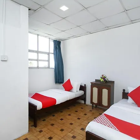 Oyo 453 Green Palace Nuwara Eliya