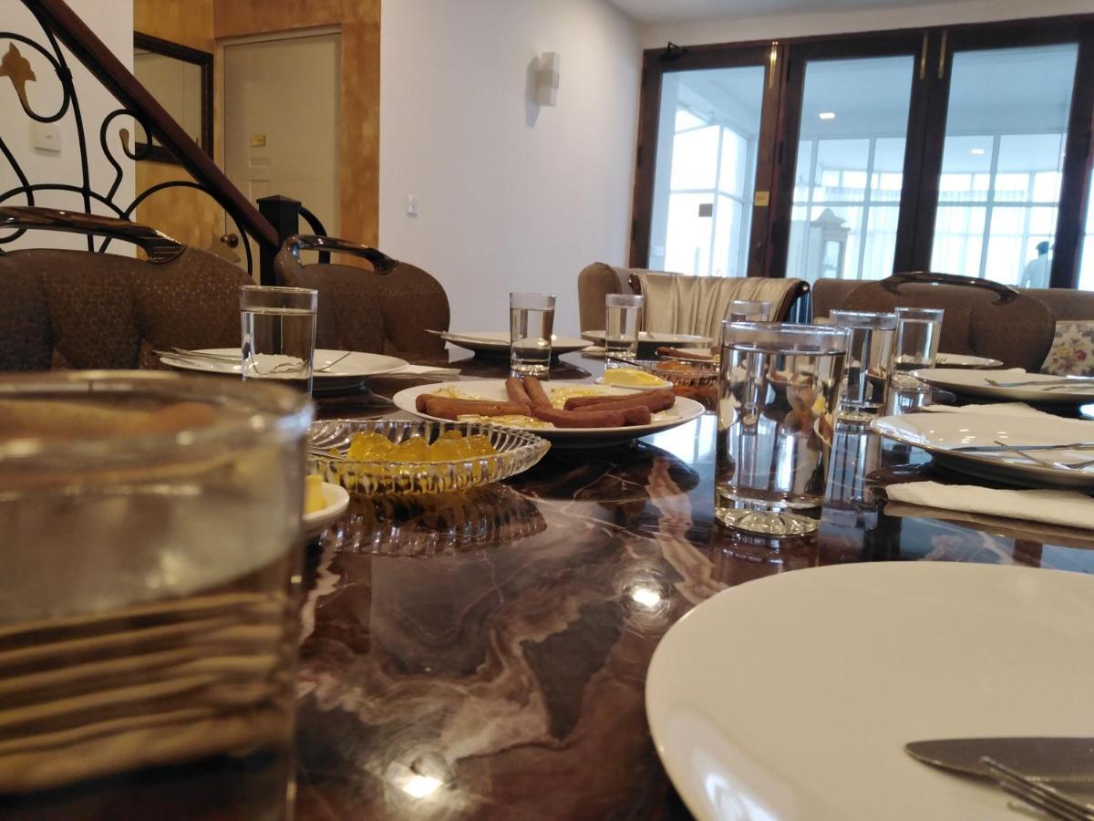 Hotel Rest Master Luxury Bunglaw