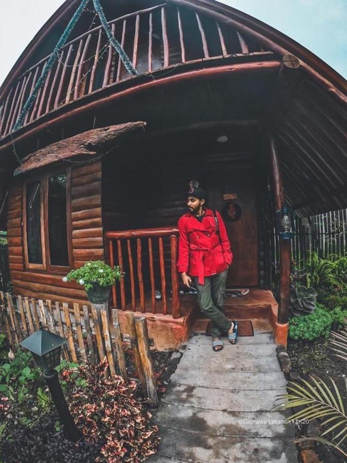 Chalet Redwood Hollow Cabins