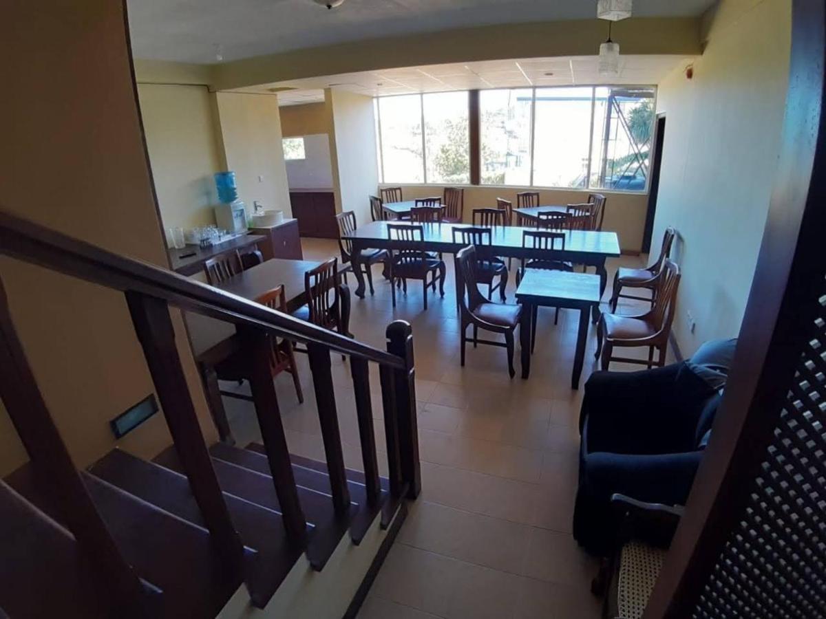 Hotel Vishmi's Rest