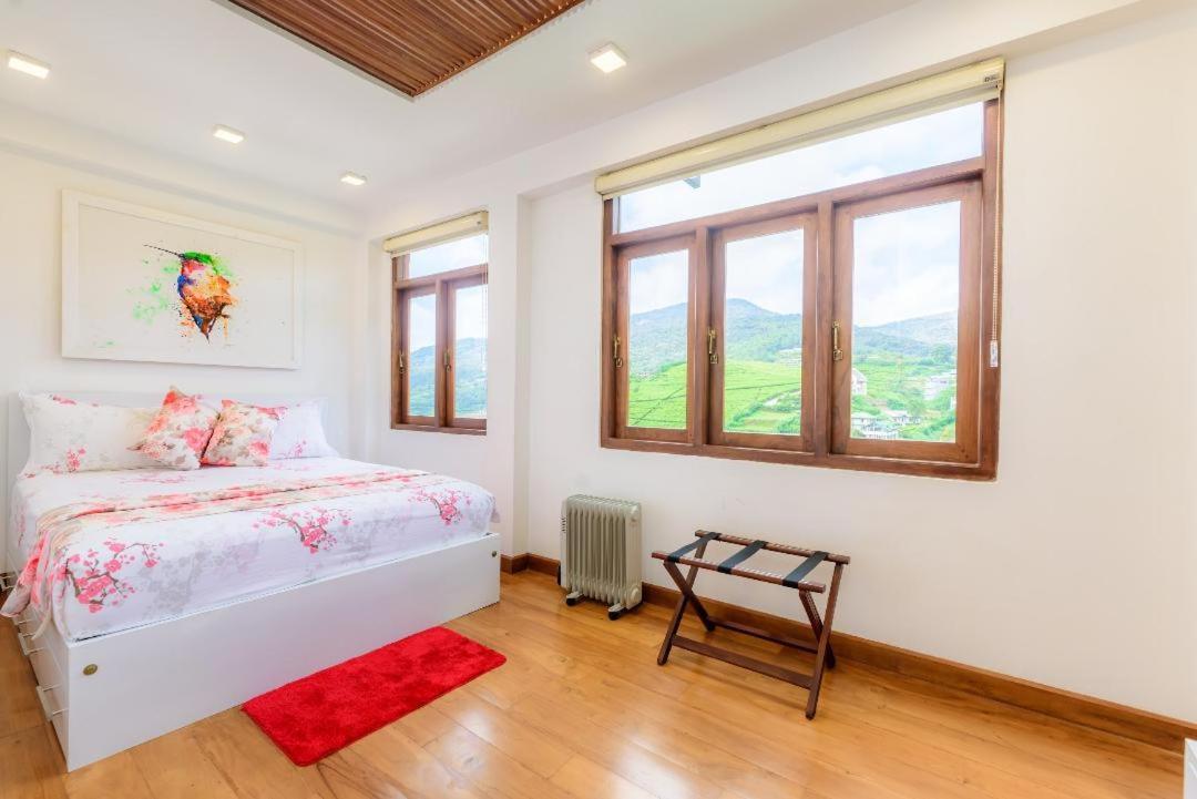 Hummingbird Hill Villa
