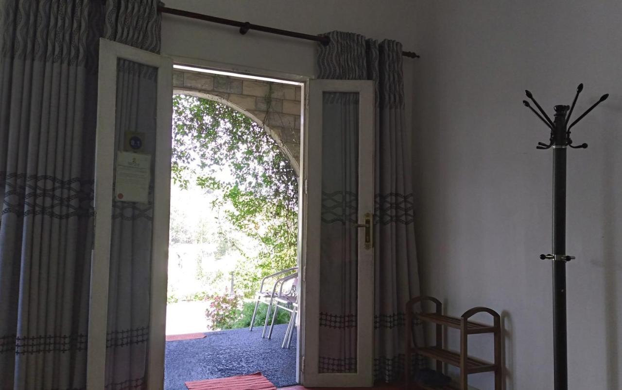 The Royal Terrace Holiday Bungalow Bed & Breakfast