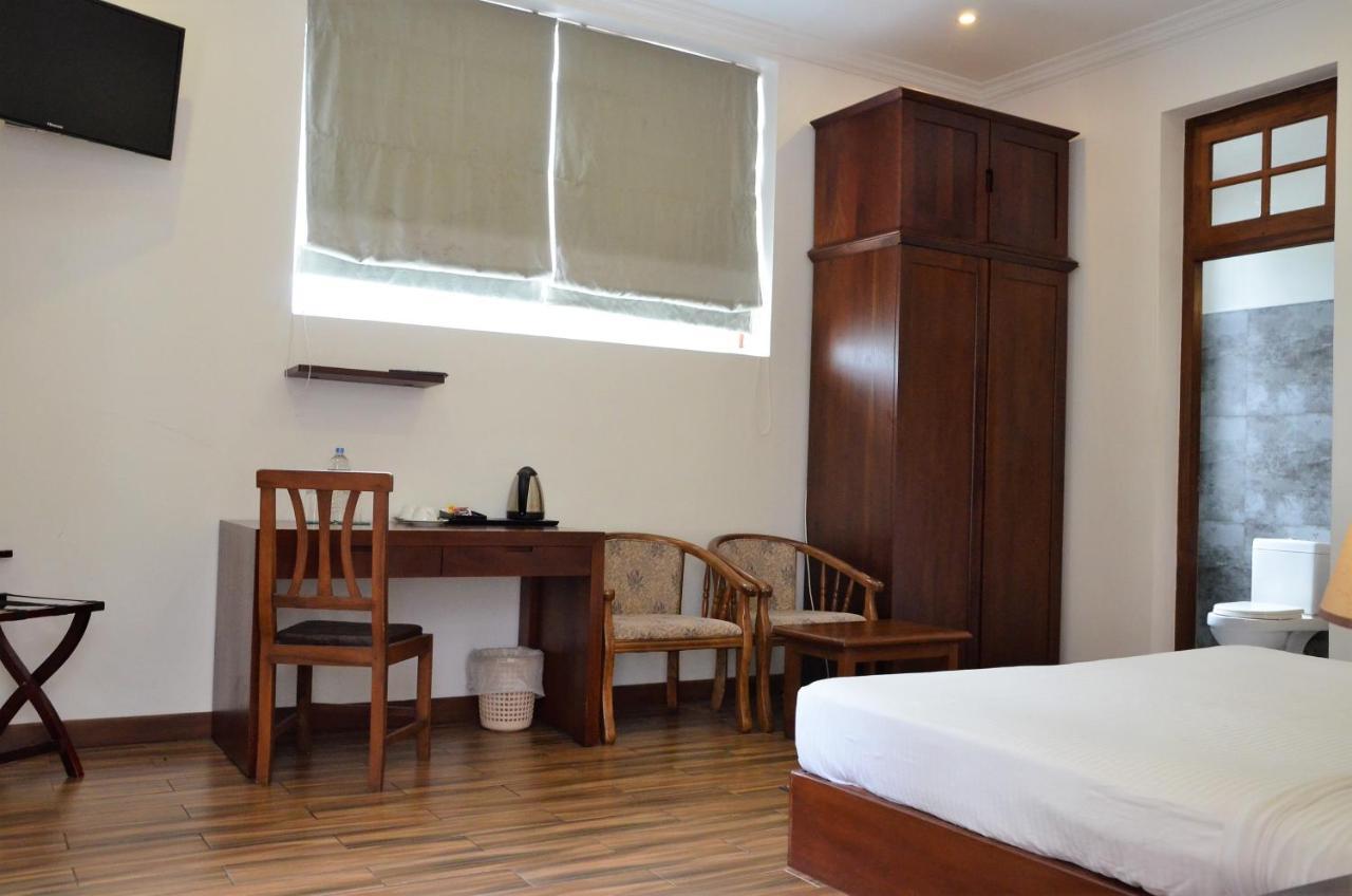 Heaven Seven Hotel