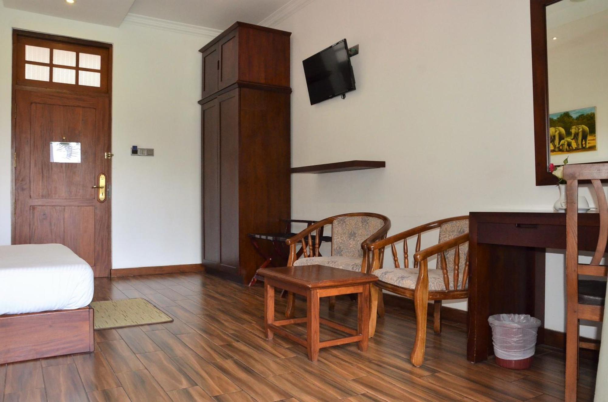 Heaven Seven Hotel 3*