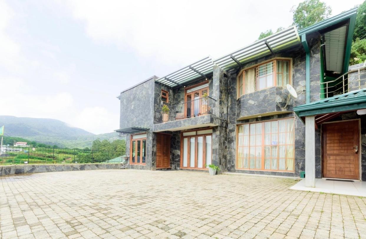 Hummingbird Hill Villa Nuwara Eliya