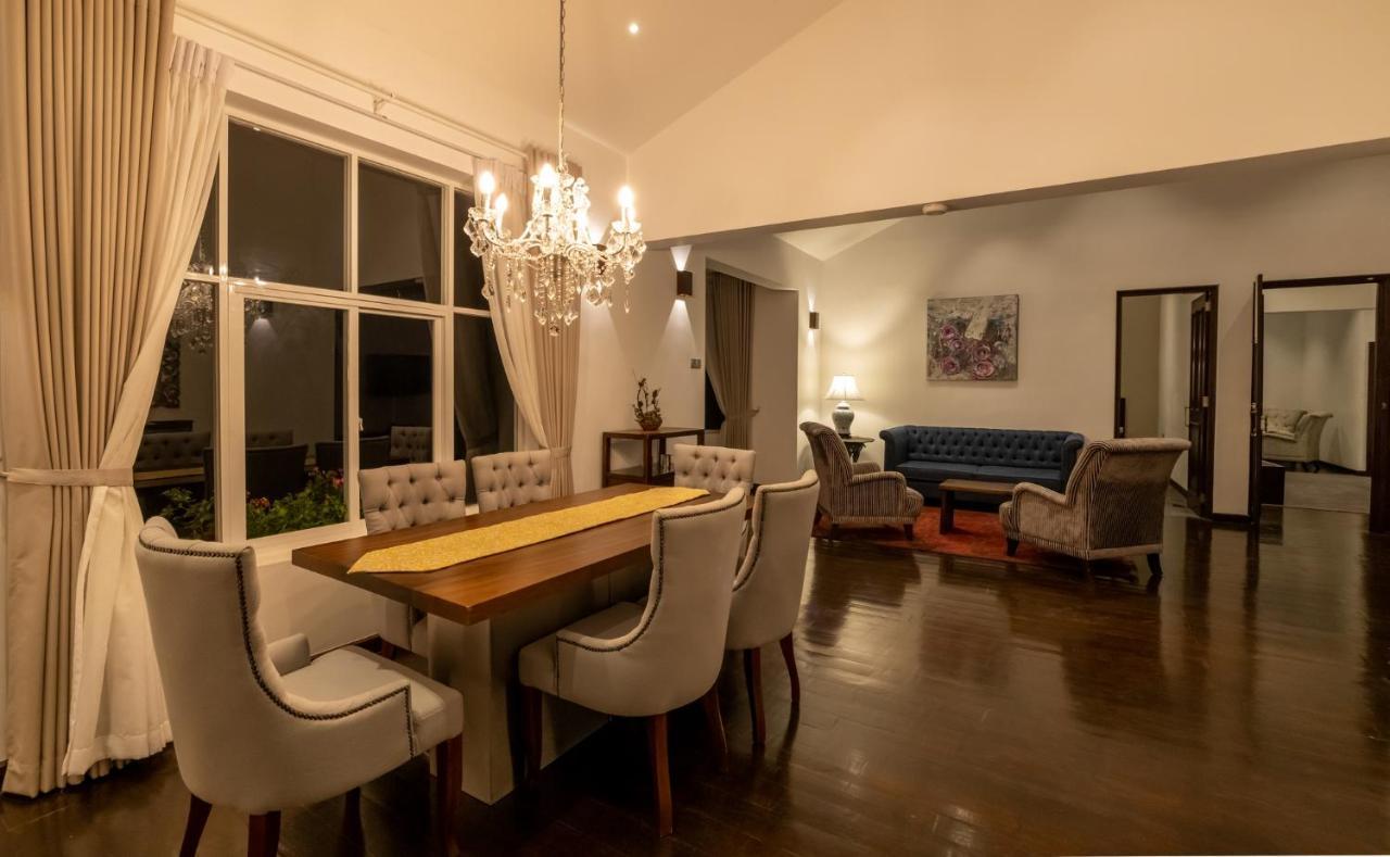 Galway Heights Hotel 4*