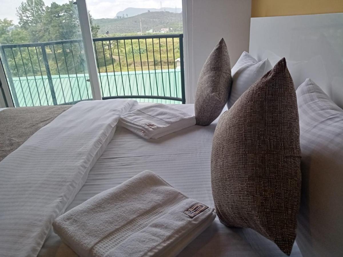 Lake Infinity Residences - *