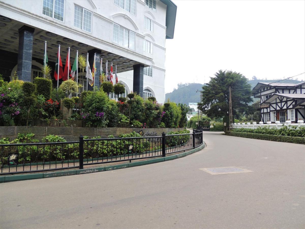 The Teak By Lakbima Apartment *