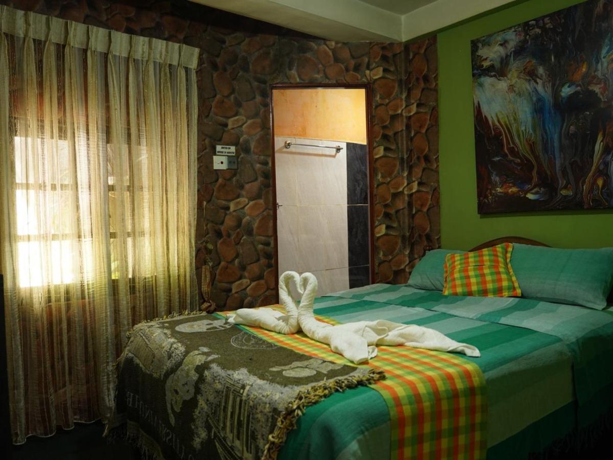 Guest house Redwood Homestay *