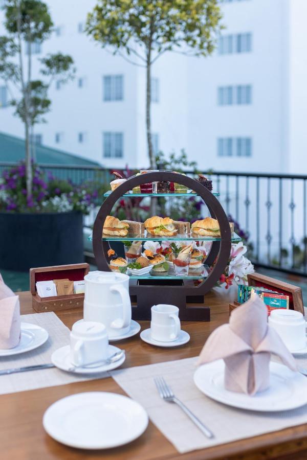 Araliya Red - Budget Friendly Hotel- Where Find Stunning 360 Panoramic View Of Hotel 4*